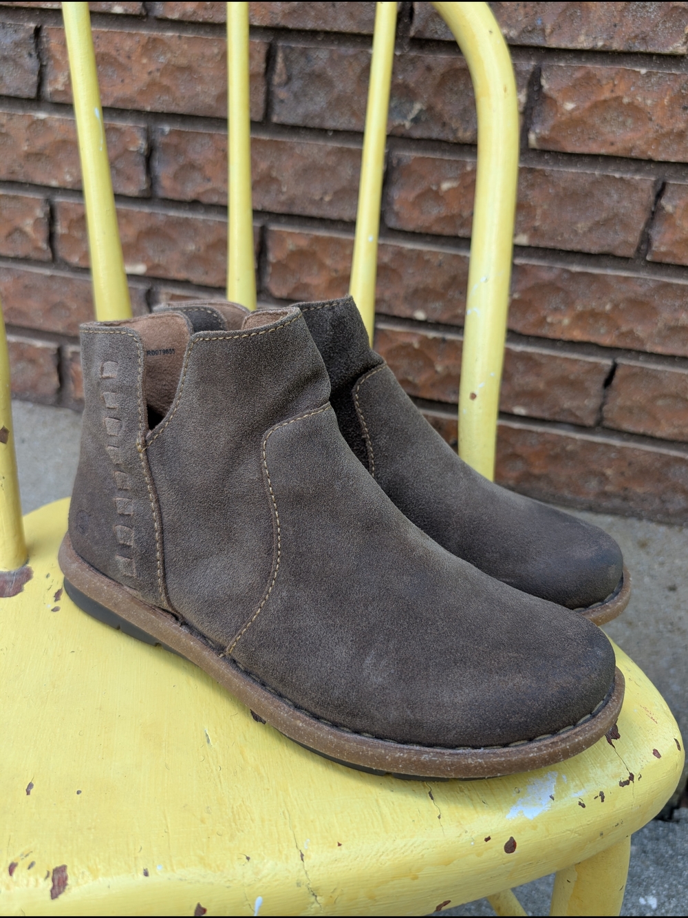 Born Women's Taj Boot. Brown And Taupe Leather Size 9